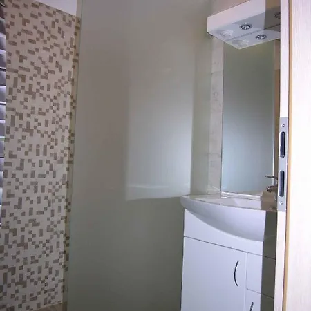 公寓 In 36821 巴拉通雷勒