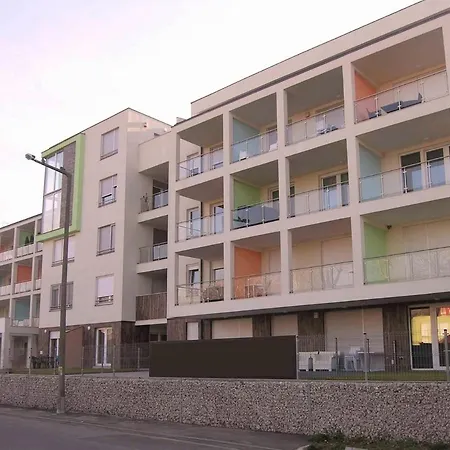 In 36821 Apartment